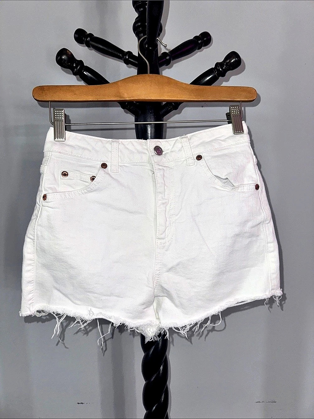 Topshop Mom Denim Shorts Women's White Size 2 19.3.B2
